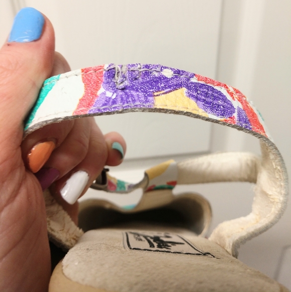 Vintage Zodiac Colorful Paint Strap Flats Sandals - Picture 6 of 6